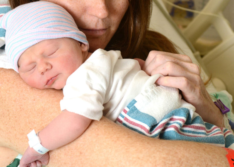 Navigating Postpartum Difficulties as an Expat